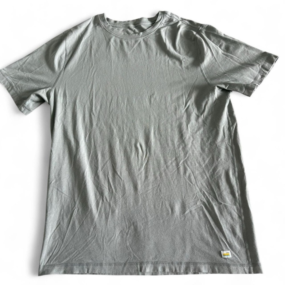 Vuori Light Green / Gray Men's T-Shirt size L